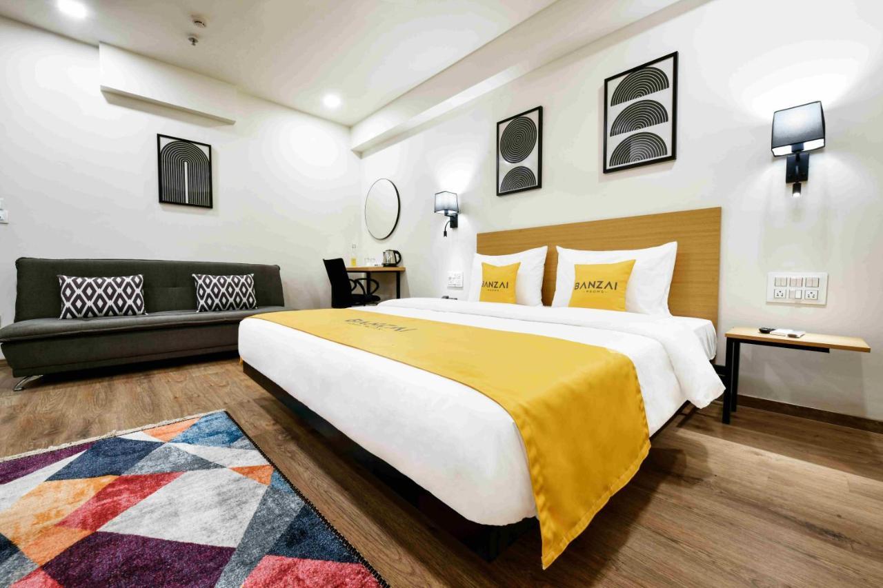 Banzai Rooms Нашик Екстериор снимка