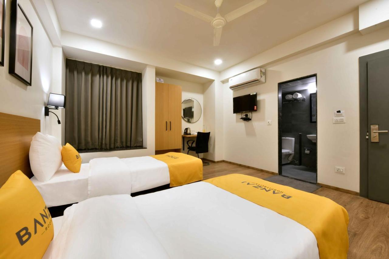 Banzai Rooms Нашик Екстериор снимка