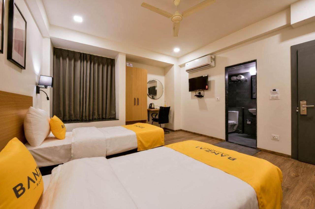 Banzai Rooms Нашик Екстериор снимка