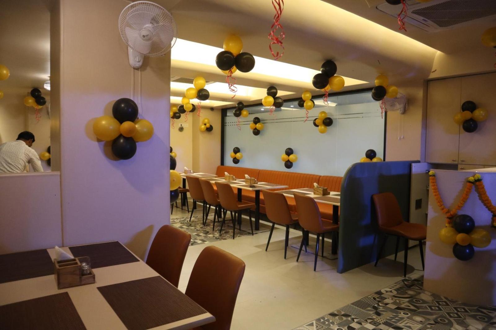 Banzai Rooms Нашик Екстериор снимка
